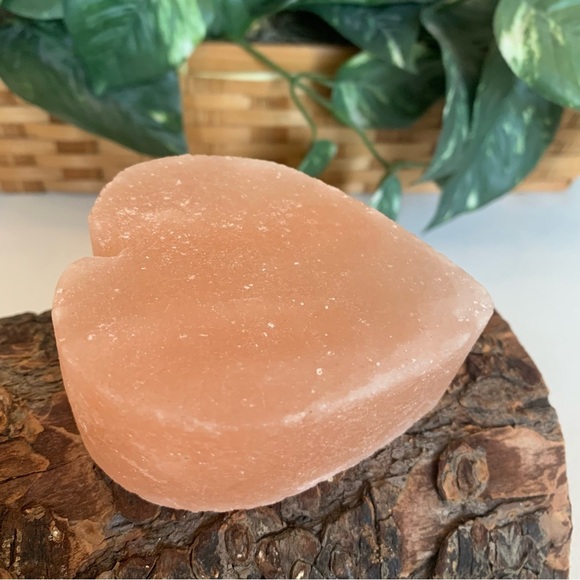 Pink Himalayan Salt Carved Heart Crystal Carving Cleansing Purification LRG 3.2" - Picture 1 of 10